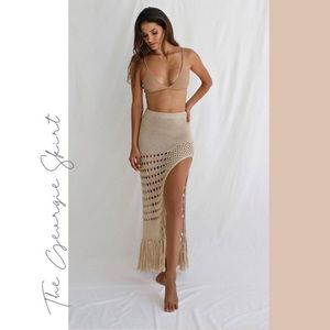 Flook The Label Georgie Maxi Skirt
Beach coverup
Worn one time, still like new